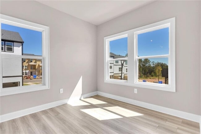 Building Photo - 423 Lincoln St