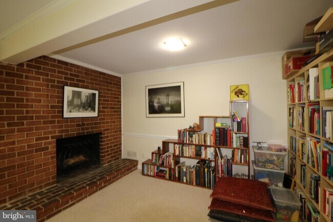 Building Photo - 6703 Rannoch Rd