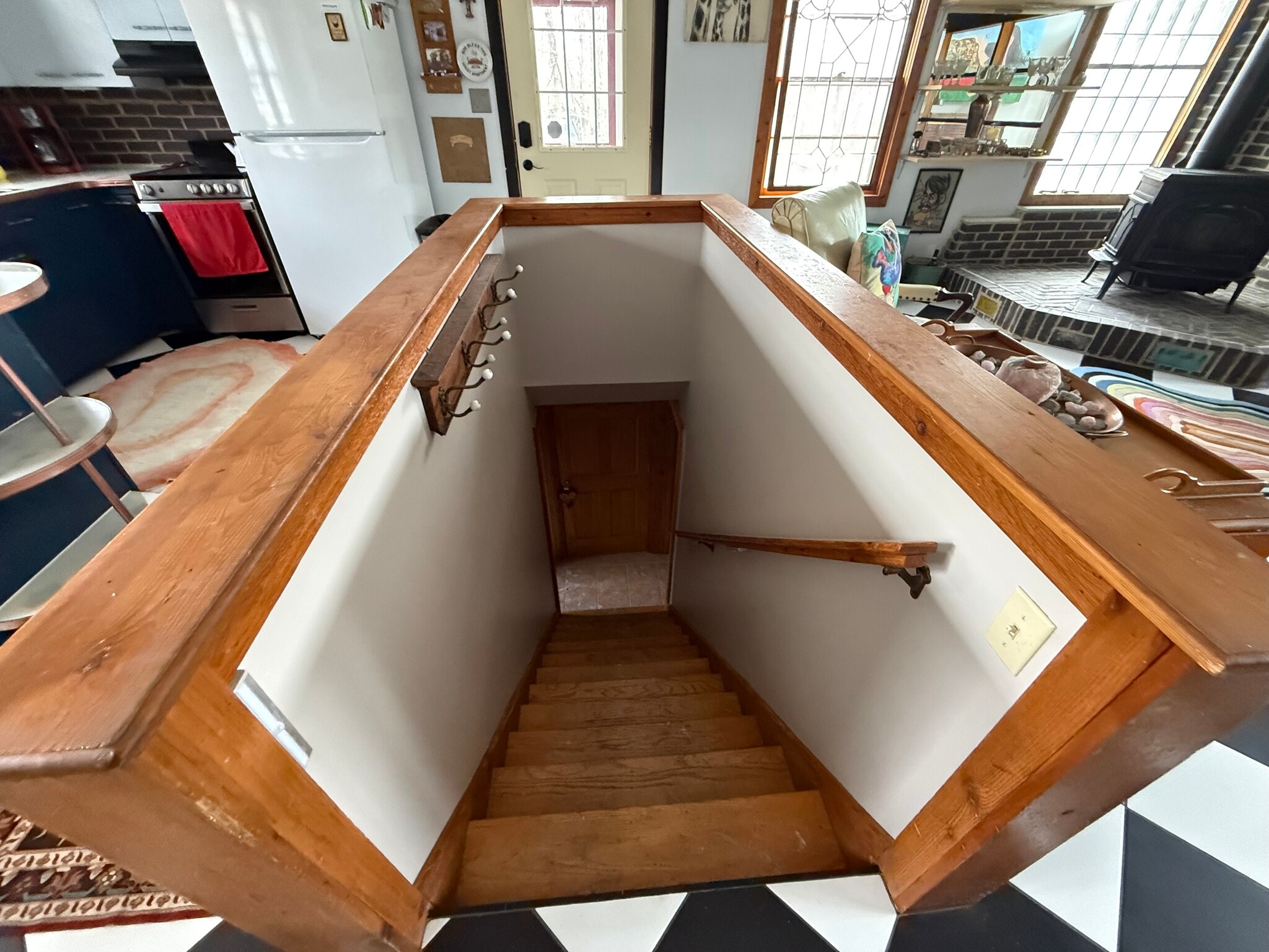 Building Photo - 32275 Center St