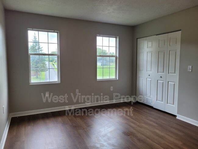 Building Photo - 3751 Summerlee Rd