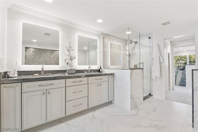 Building Photo - 3737 Crayton Rd