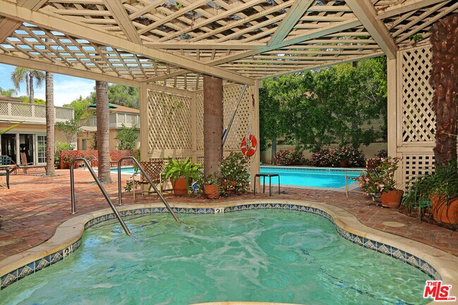 Building Photo - 11901 Sunset Blvd