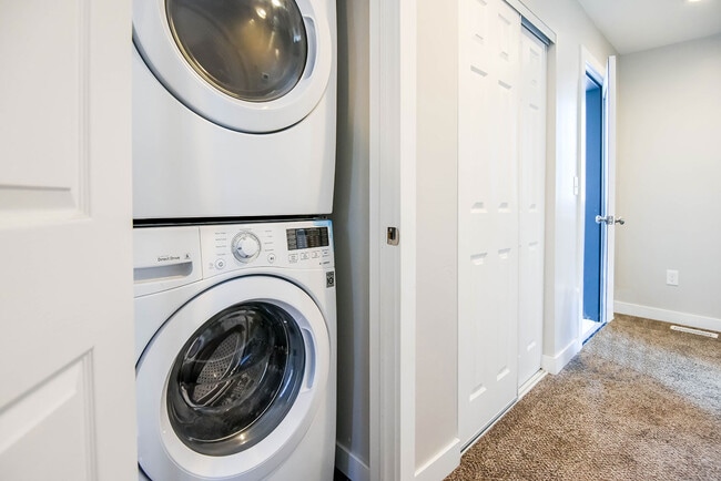 Building Photo - 951 Washington St