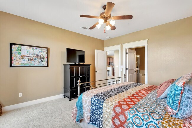 Building Photo - 17608 Border St