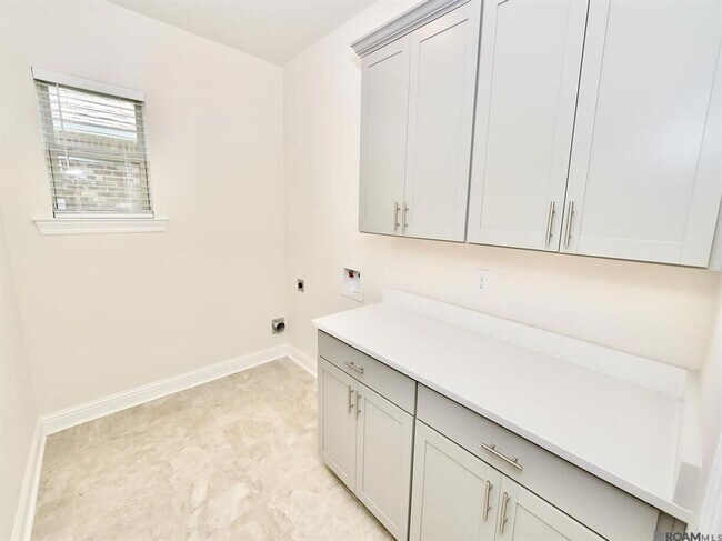 Building Photo - 17065 White Ibis Ave
