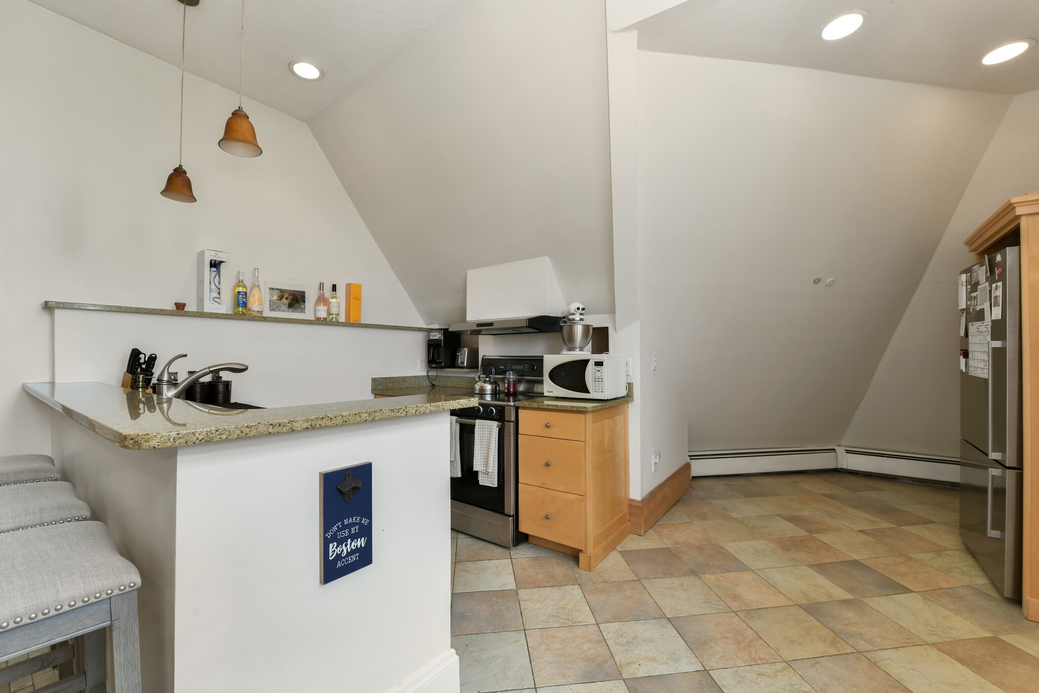 Building Photo - 1774 Beacon St