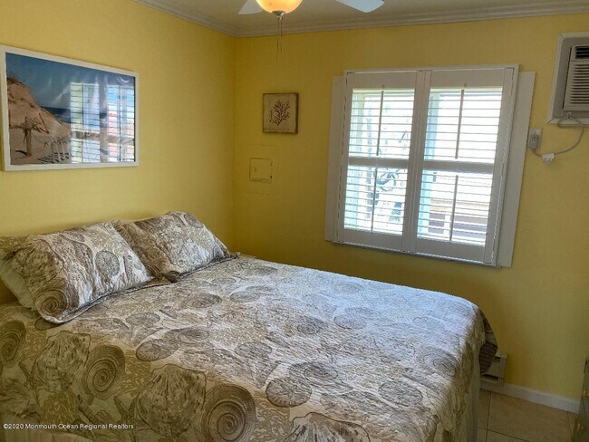 Building Photo - 1515 Boulevard