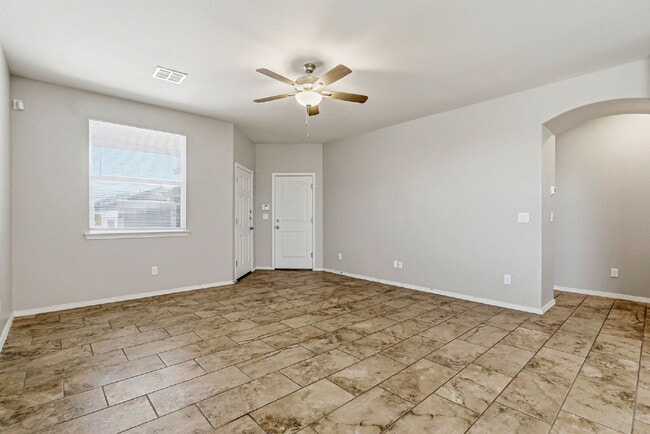 Building Photo - 10624 Hidden Chapel Pl