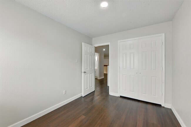 Building Photo - 3126 Windchase Blvd