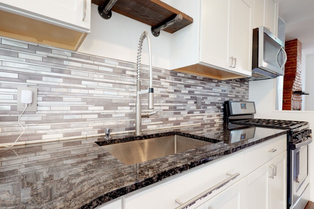 Building Photo - 1711 Latrobe St