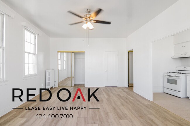 Building Photo - 2505 W 6th St