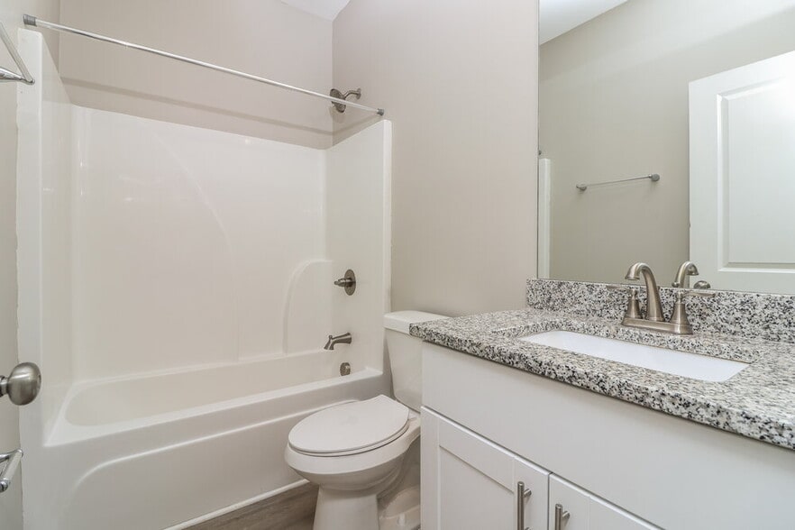 Building Photo - 2501 Kolb Manor Cir SW