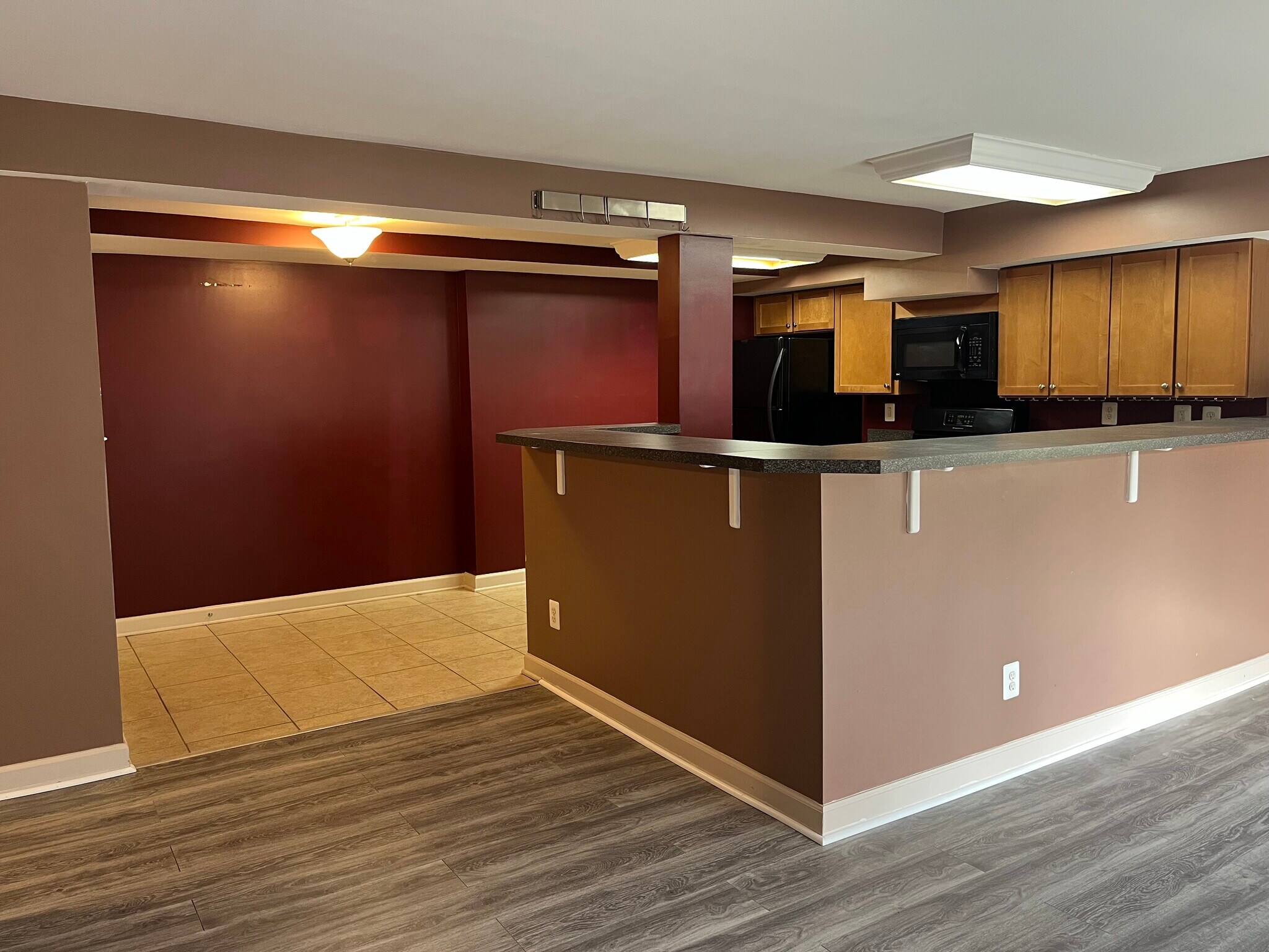 Building Photo - 1549A N Van Dorn St