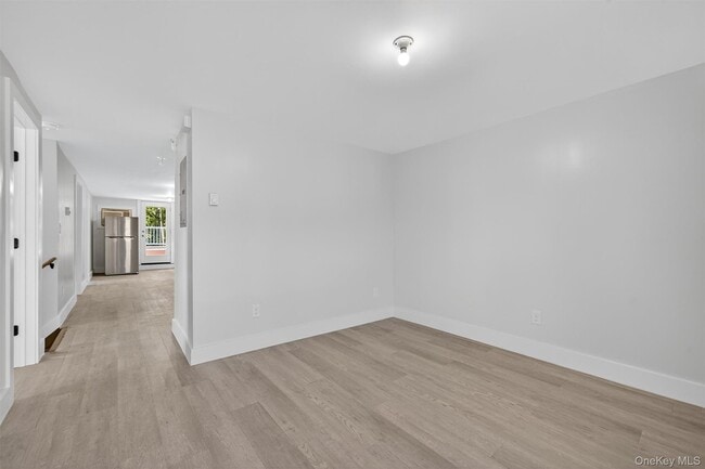 Building Photo - 12 N Church St