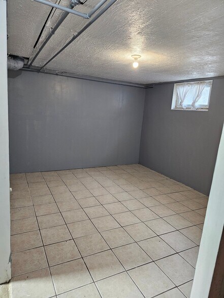 Building Photo - 227 Courtland St
