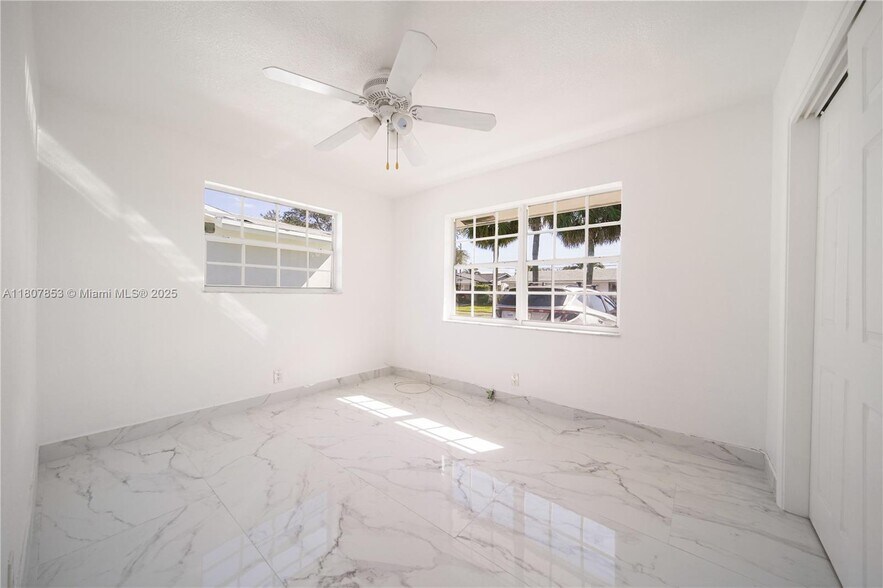 Building Photo - 2709 NW 54th St