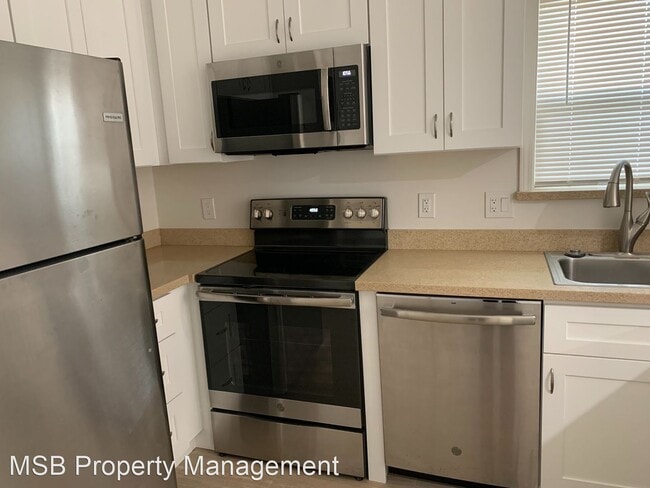 Building Photo - 1 br, 1 bath House - 375 Camelback Road, U...