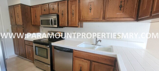 Building Photo - 1253 Los Olivos Dr