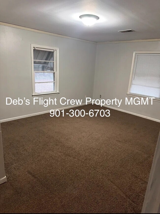 Building Photo - 3432 Mayflower Ave