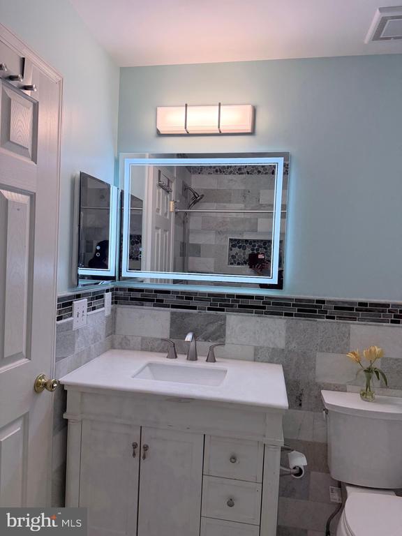 Building Photo - 413 Ruby Rd