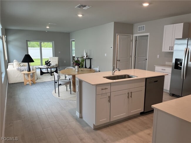 Building Photo - 1150 Brooklands Dr