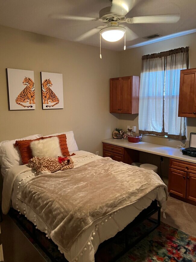 Building Photo - 1732 Muscovy Way