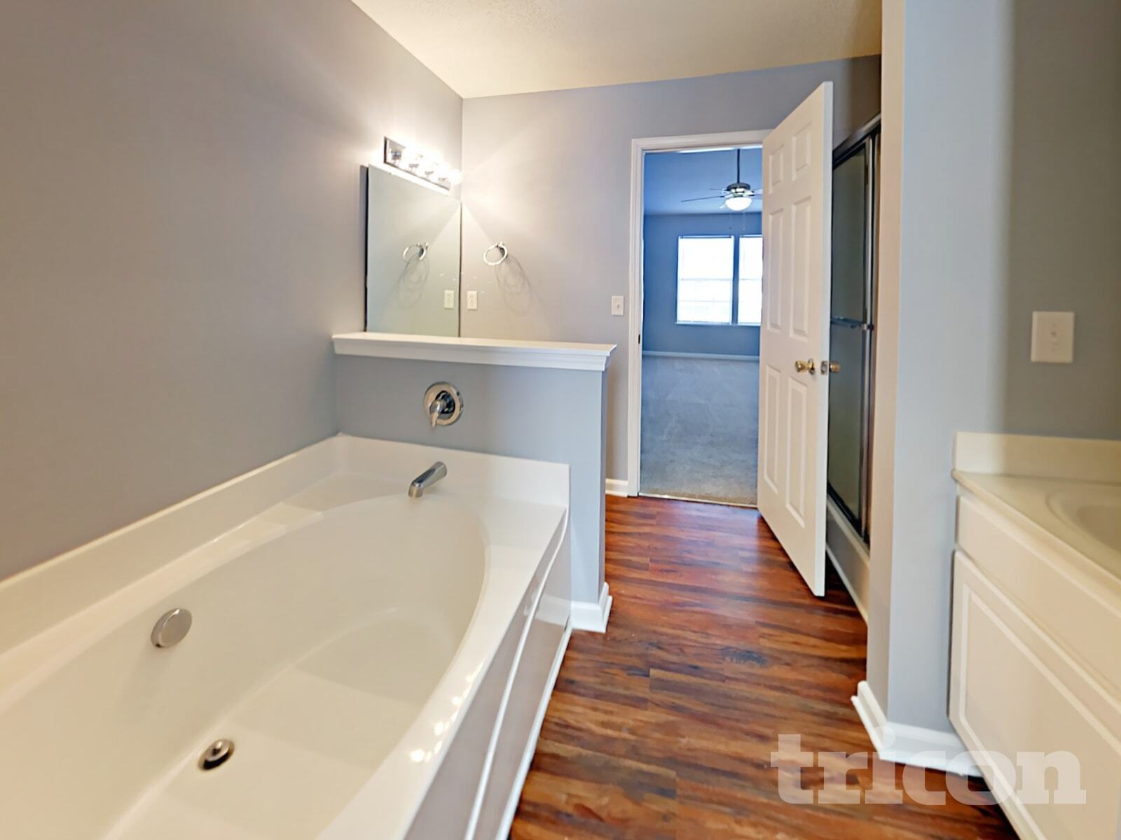 Building Photo - 410 Fox Trot Dr