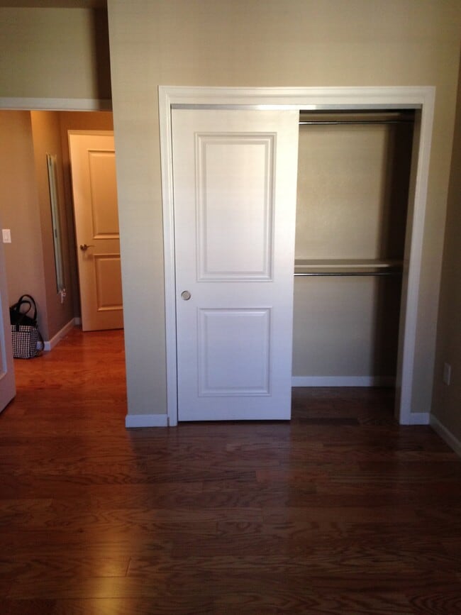 Building Photo - "2-Bed, 2-Bath Condo in The Vallagio – Your Perfect Retreat!"