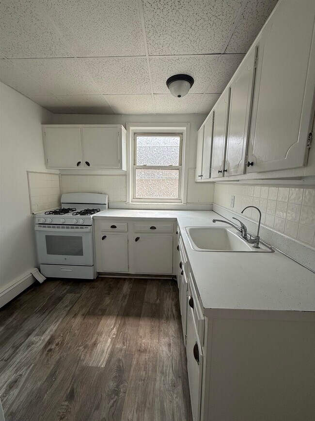 Building Photo - 4001 Bergenline Ave