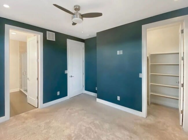 Building Photo - Modern 4BD, 3BA LoHi Townhome with Rooftop Deck