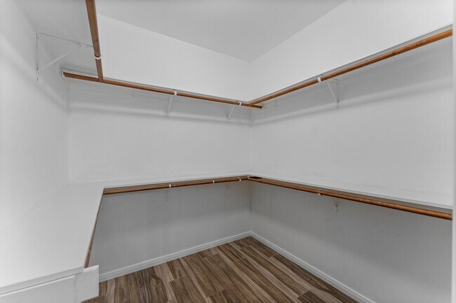 Building Photo - 2333 Stableridge Dr