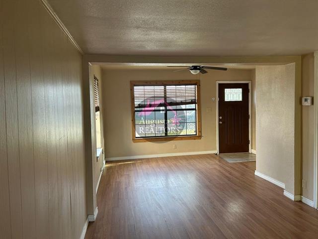 Building Photo - 2210 Vine St