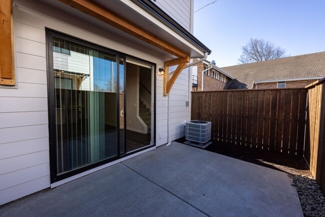 Building Photo - Built in 2024 - 3 bedroom with loft/office. Has AC.