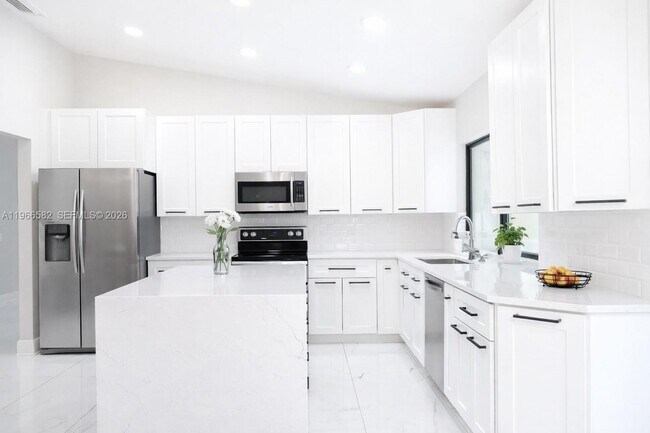 Building Photo - 20888 Sugarloaf Ln