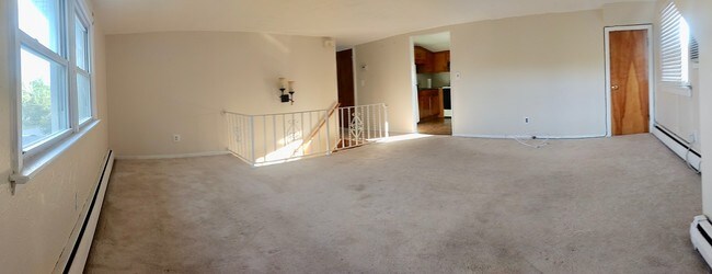 Livingroom - 41 Reilly Ct