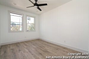 Building Photo - 419 N Mesquite St