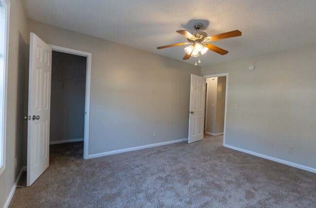 Building Photo - 225 Springfield Cir