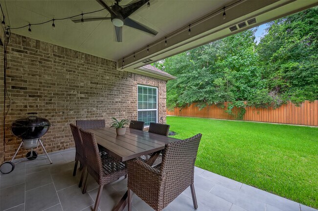 Building Photo - 25214 Evergreen Bend Dr