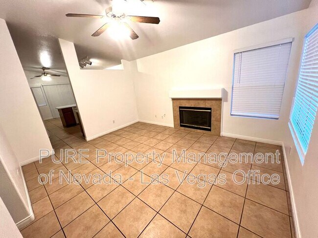 Building Photo - 5342 Chela Dr