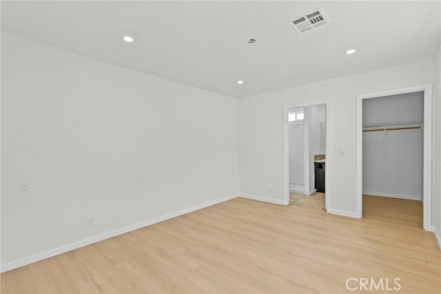 Building Photo - 1138 Lakeview Dr