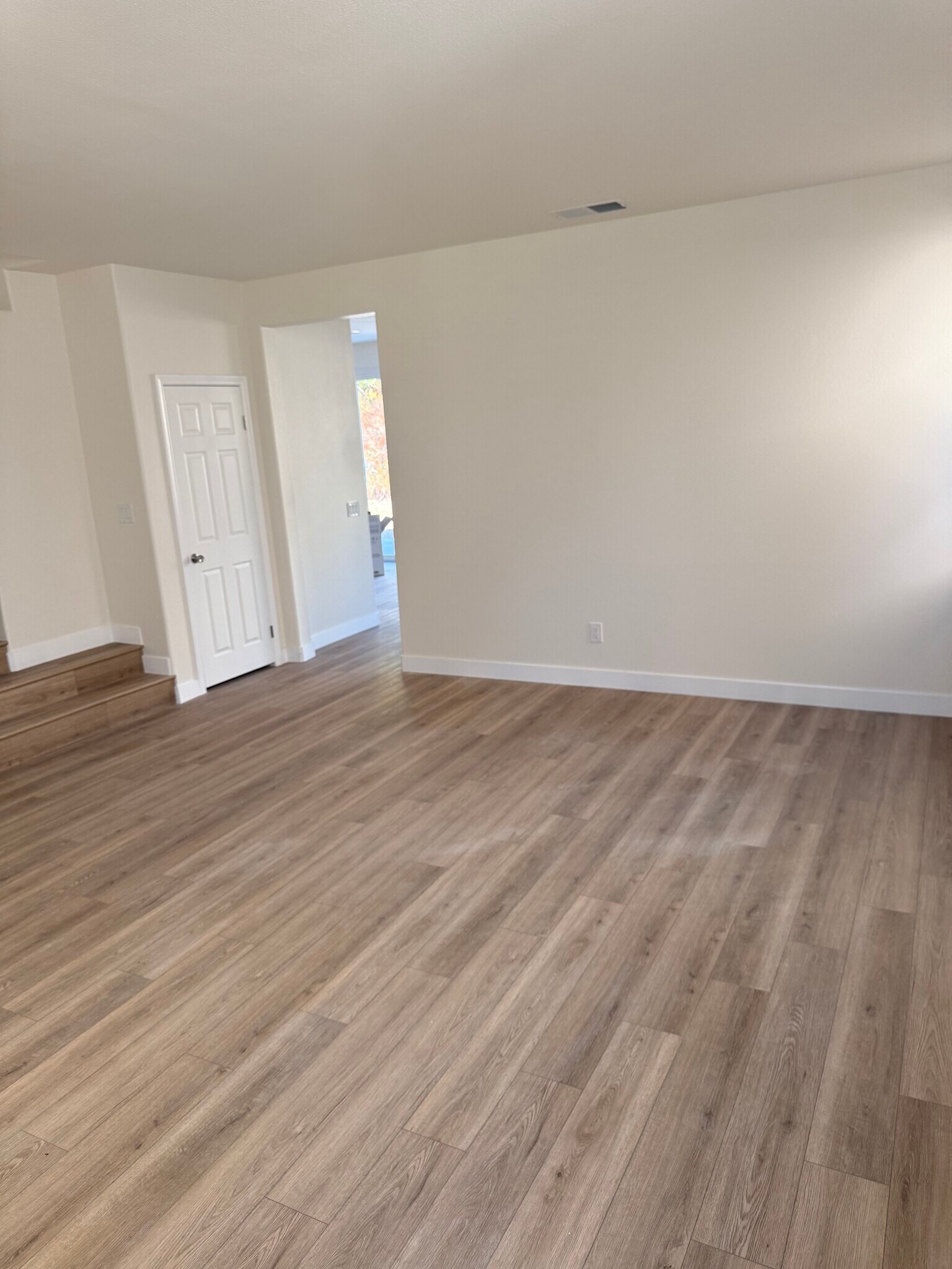 Building Photo - 38750 Cobblestone Cir