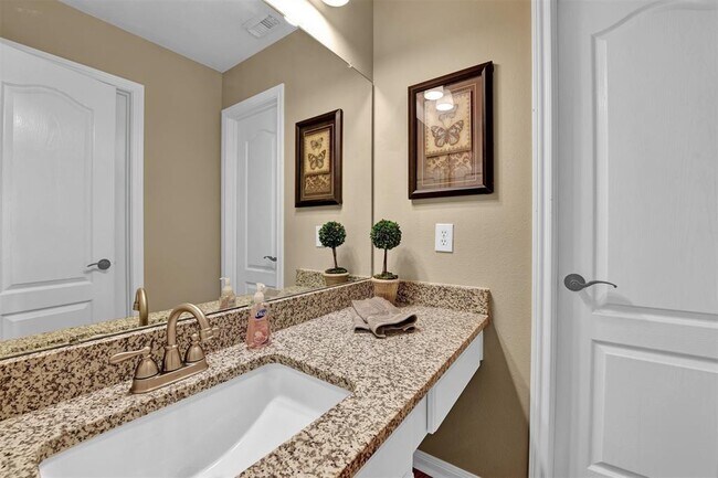 Building Photo - 8322 Shoregrove Dr