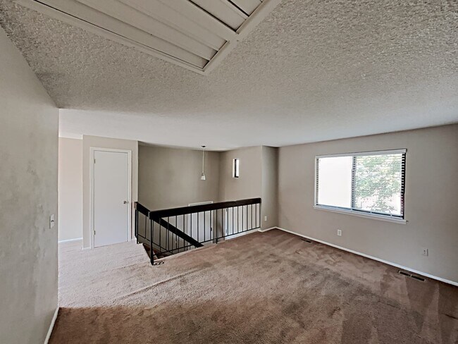 Building Photo - 14794 E Florida Ave