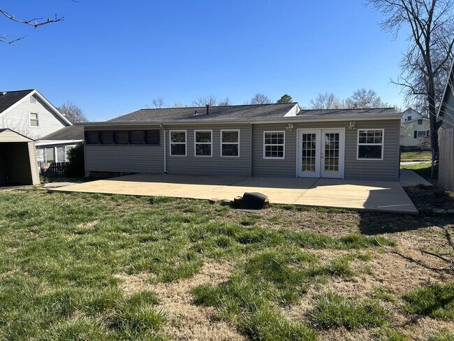 Building Photo - 691 WALNUT POINT DRIVE | BALLWIN 63021