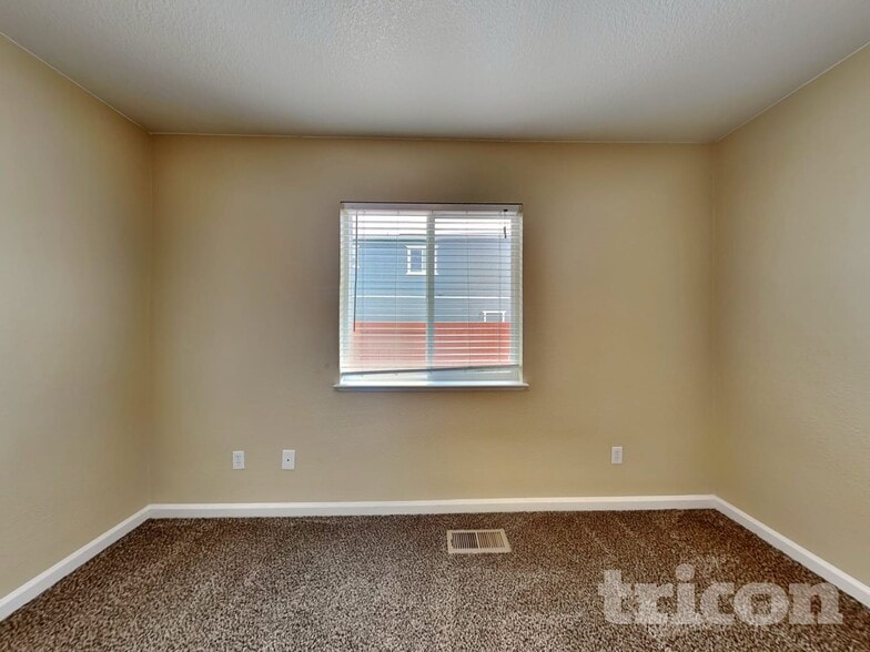Building Photo - 17880 Sweet Gum Ct