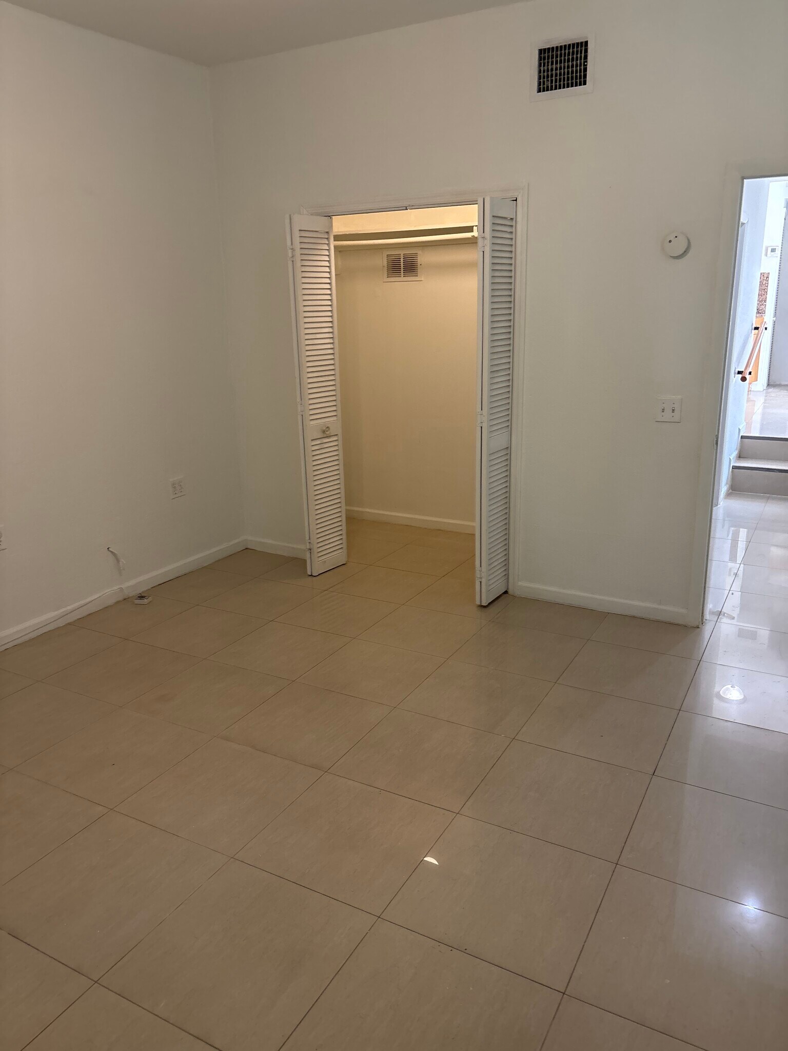 Building Photo - 360 NW 58th Ave