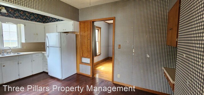 Building Photo - 4 br, 3 bath House - 511 5th Ave NW