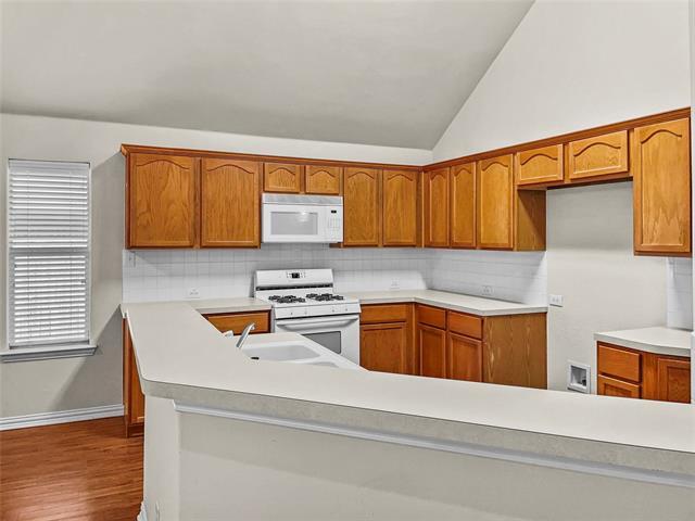 Building Photo - 6220 Reddenson Dr