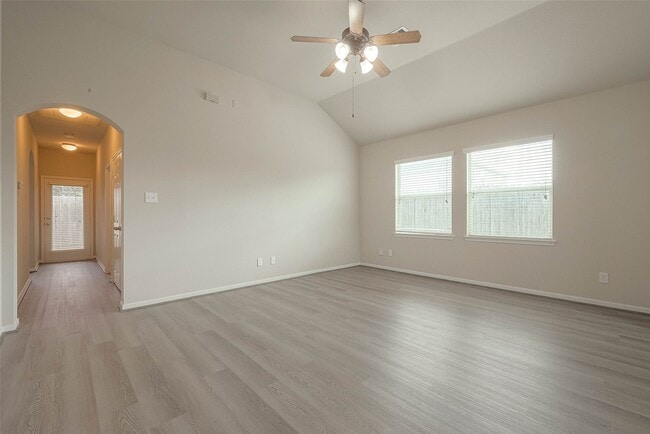 Building Photo - 3979 Mossy Spring Ln
