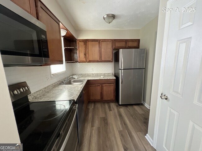 Building Photo - 78 Mt Moriah Rd